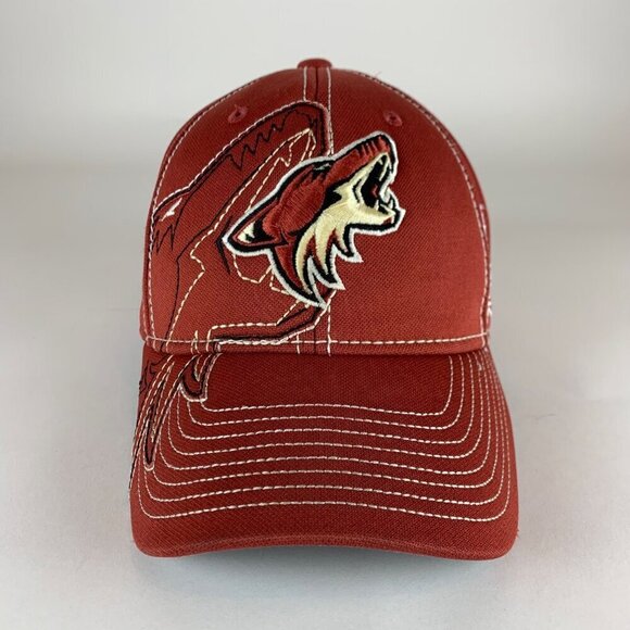 Arizona Coyotes NHL Red Reebok Stretch Fitted Hat Mens L/XL - Picture 2 of 5